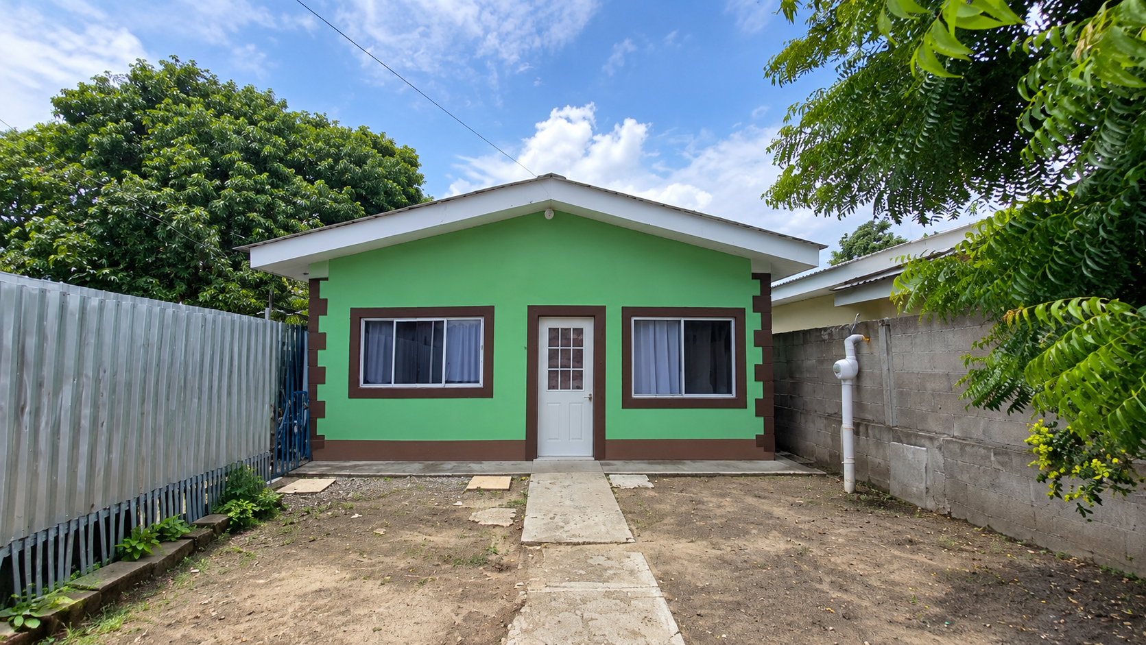 Casa Amplia de 3 Hab con Terreno Extra – Res. Villa Valencia, Choloma