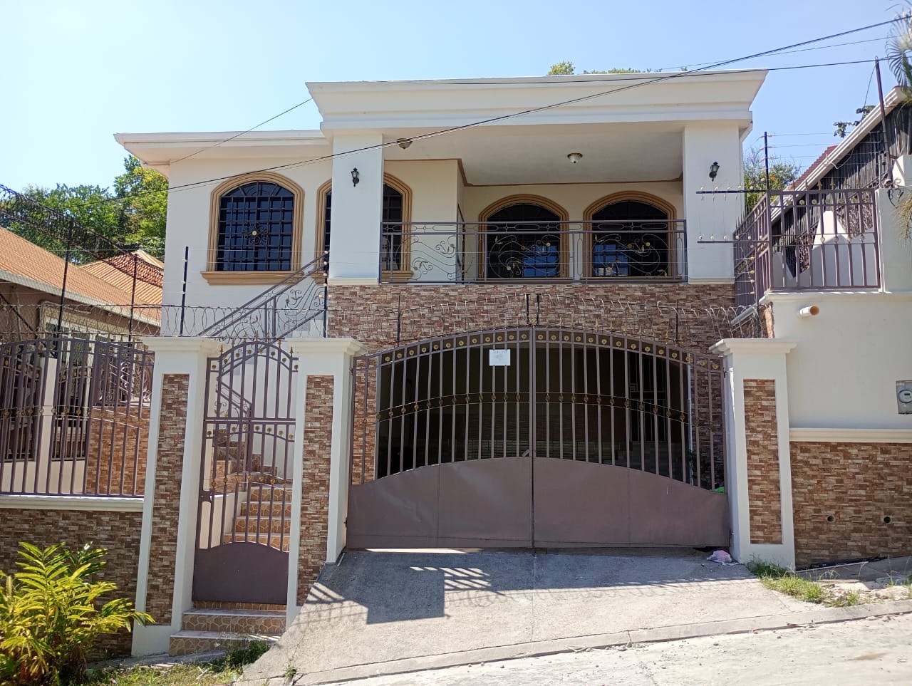 Espaciosa Casa en Residencial Las Colinas