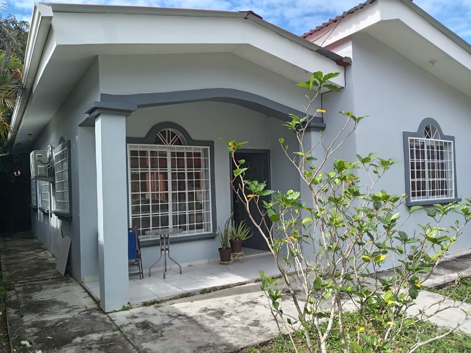 Casa Completamente Amueblada